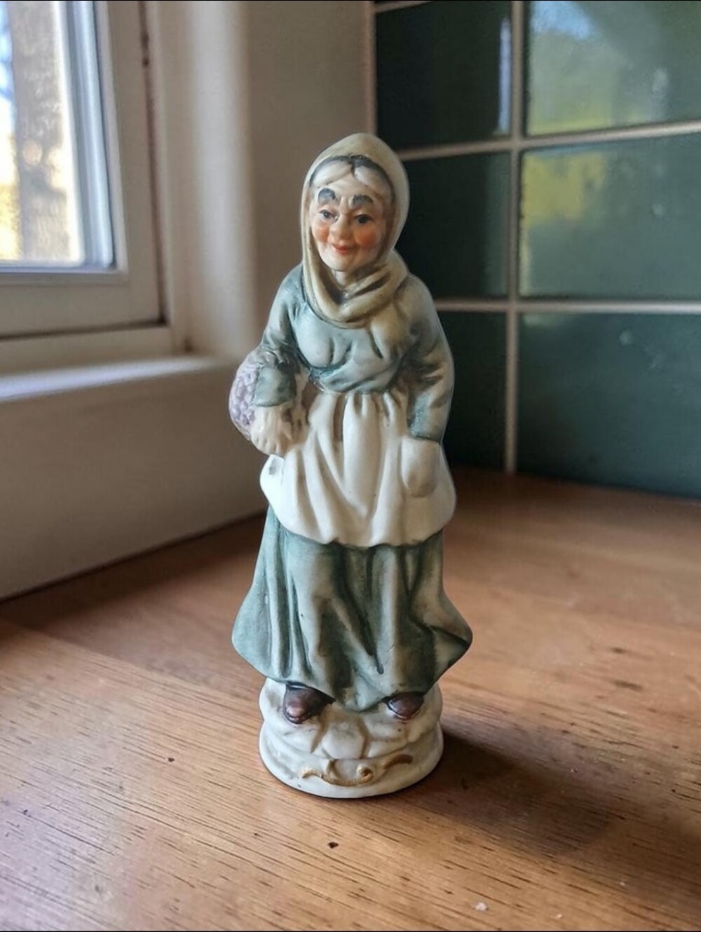 Vintage Old Peasant Women Figurine